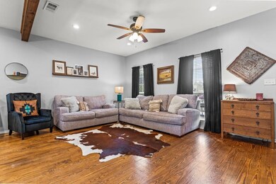 100 Gregg St, Mount Vernon, TX 75457 - photo 4