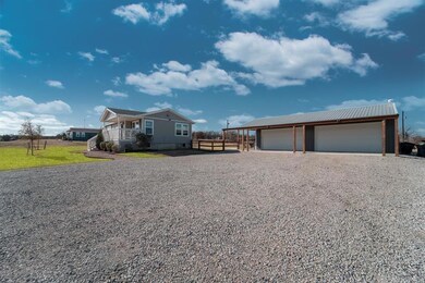 119 Mccrae Ln, Boyd, TX 76023 - photo 3