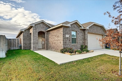 2207 Raleigh Point Dr, Midland, TX 79705 - photo 2