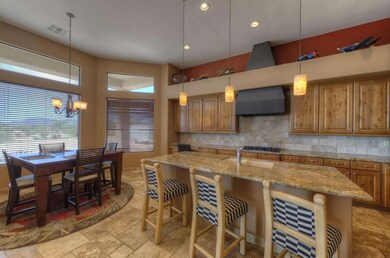 008_Kitchen-Casual Dining
