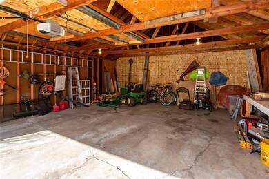 3612 54th St, Des Moines, IA 50310 - photo 6