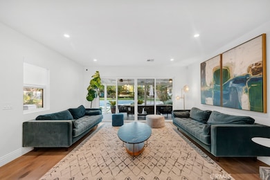 20530 Quedo Dr, Woodland Hills, CA 91364 - photo 5