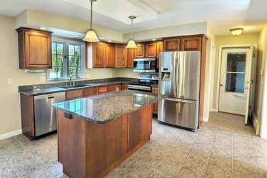 82 Hemlock Ln, Lancaster, MA 01523 - photo 3