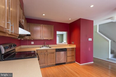 15 Hamlet Dr, Owings Mills, MD 21117 - photo 2