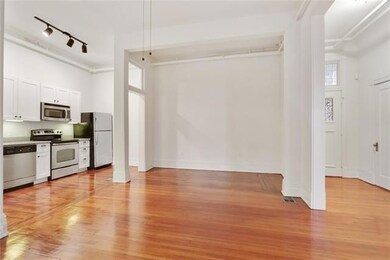 Living/dining area