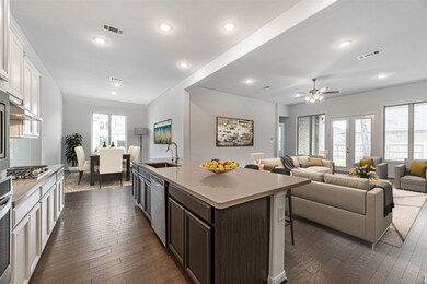 32076 Autumn Orchard Ln, Shenandoah, TX 77385 - photo 4