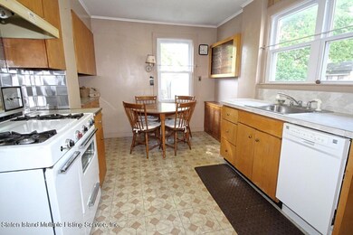122 Dickie Ave, Staten Island, NY 10314 - photo 7