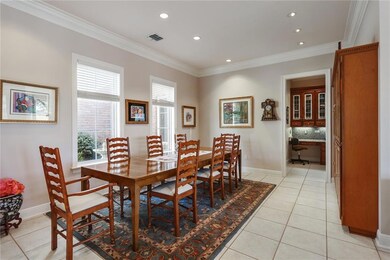 LARGE DINING ROOM. OFFICE NOOK.
