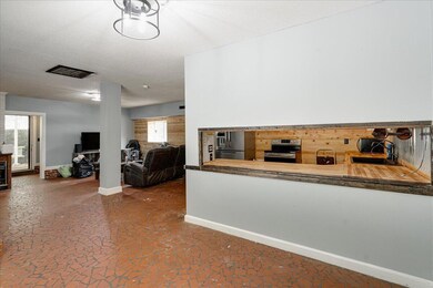 05-404 7th St-5