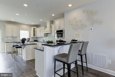 8412 Kendall Ct, Laurel, MD 20724 - photo 3