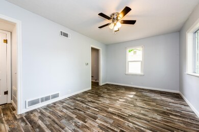 2005 Baldwin Dr, Niles, MI 49120 - photo 5