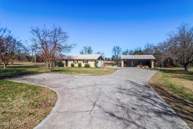 4724 Bennet - Backyard