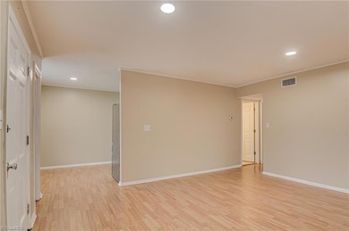 3830 Country Club Rd unit H, Winston Salem, NC 27104 - photo 3