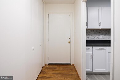 St. Paul at Chase Condominiums unit 1503, Baltimore, MD 21202 - photo 3