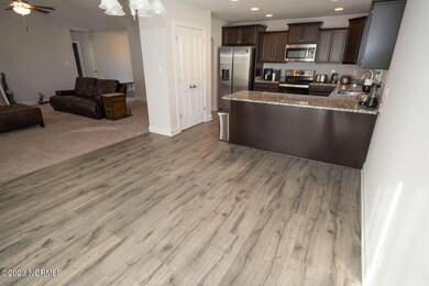 2011 Flounder Run, New Bern, NC 28562 - photo 4