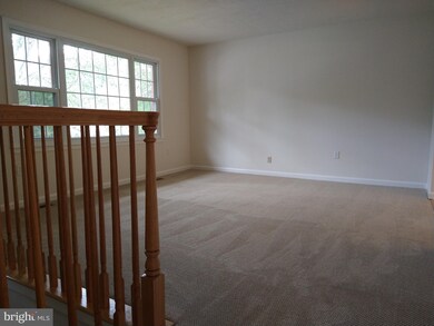 5537 Neddleton Ave, Woodbridge, VA 22193 - photo 6