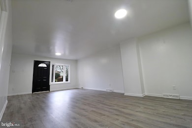 1413 M l King Pedestrian Way, Chester, PA 19013 - photo 6