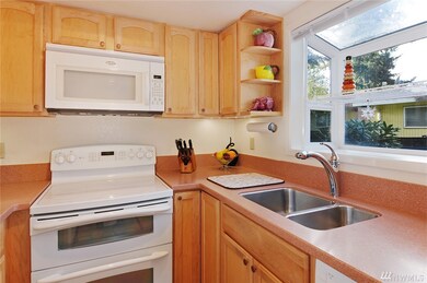 7514 208th St SW unit D103, Edmonds, WA 98026 - photo 4