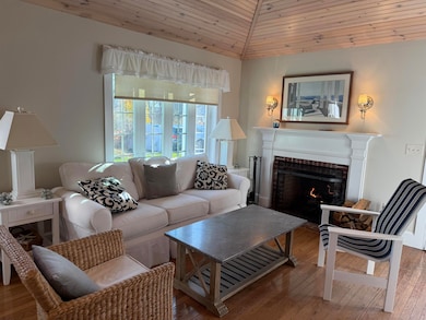 32 Cable Rd unit 4, Rye, NH 03870 - photo 6