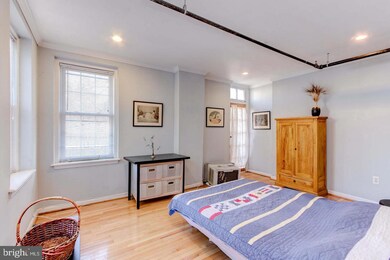 811 S Broadway, Baltimore, MD 21231 - photo 7