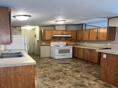 122 Woodway Dr, Magnolia, TX 77355 - photo 6