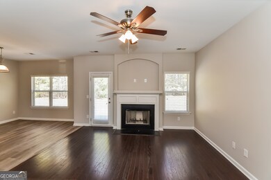 7549 Absinth Dr, College Park, GA 30349 - photo 4