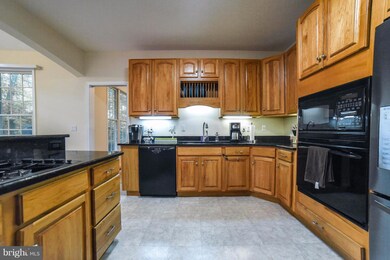 23080 Barberry Ln, California, MD 20619 - photo 7