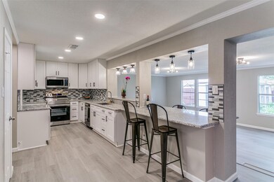 1917 Knoxville Dr, Bedford, TX 76022 - photo 7