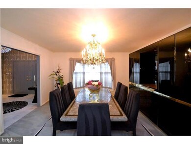 1045 Denston Dr, Ambler, PA 19002 - photo 7