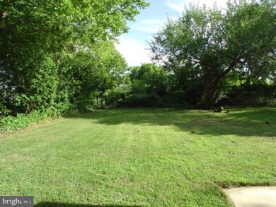 316 E Clayton Ave, Clayton, NJ 08312 - photo 4