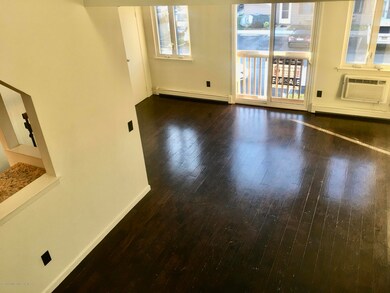 185 Lamped Loop unit A, Staten Island, NY 10314 - photo 4