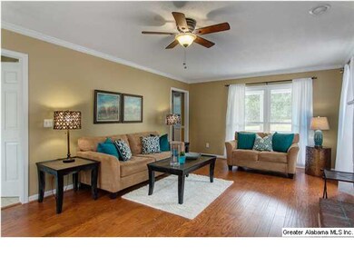 Your welcoming family room!