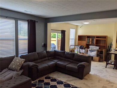 2288 Shadow Bend Dr, Columbus, IN 47201 - photo 5