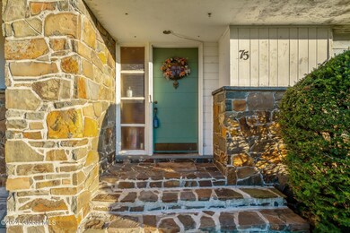 38-web-or-mls-75-cardinal-ave