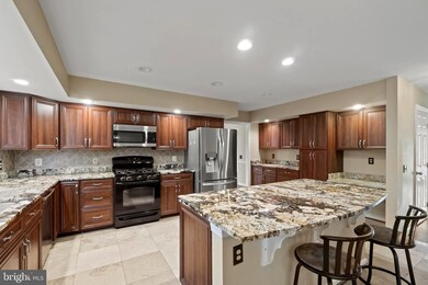 11231 Minstrel Tune Dr, Germantown, MD 20876 - photo 4