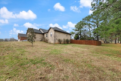 406 Hobbs Dr, White House, TN 37188 - photo 2