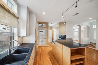 1961 Peden St, Houston, TX 77019 - photo 6