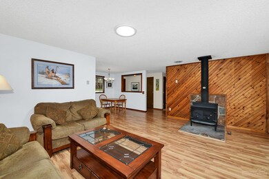 60877 Granite Dr, Bend, OR 97702 - photo 7