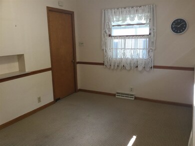 2106 S Eaton Ave, Muncie, IN 47302 - photo 5