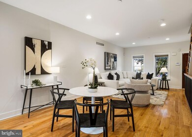 2140 Carpenter St, Philadelphia, PA 19146 - photo 6