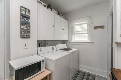 1410 Hamilton St SW, Cedar Rapids, IA 52404 - photo 7