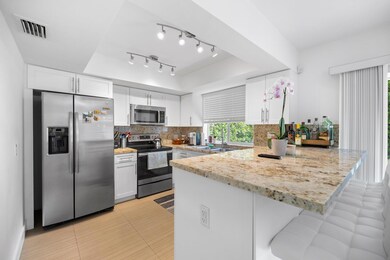 811 Capri St, Coral Gables, FL 33134 - photo 4