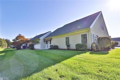 4923 Steeplechase Dr unit 30B, Macungie, PA 18062 - photo 4