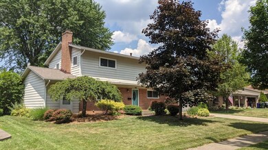 1312 Gumwood Dr, Columbus, OH 43229 - photo 2