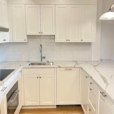 145 Pinckney St Concierge Bldg unit 129, Boston, MA 02114 - photo 2