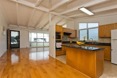 2428 Lanai St unit A, Honolulu, HI 96817 - photo 7