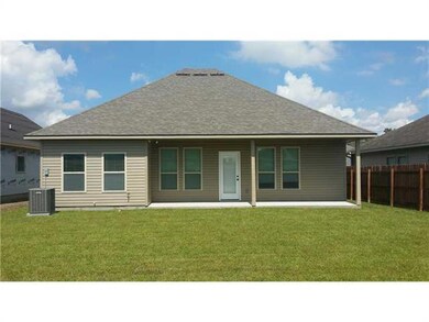 2641 Seagull Dr, Marrero, LA 70072 - photo 2