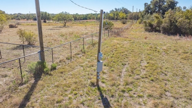 121 Gilmore Ct, Lipan, TX 76462 - photo 2