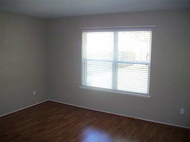 1011 Stoneleigh Ct, Tomball, TX 77375 - photo 7