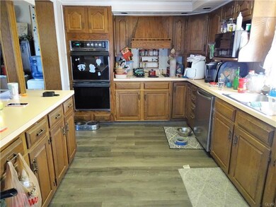 1110 N Irving St, Allentown, PA 18109 - photo 4